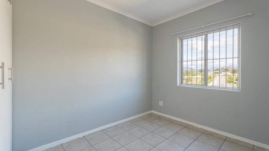 To Let 3 Bedroom Property for Rent in Paarl North Western Cape